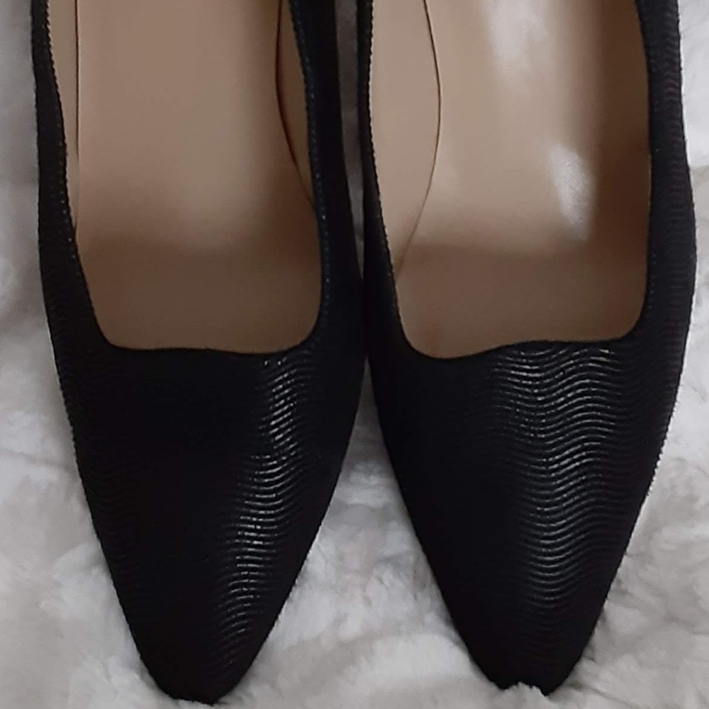 Touch of Nina pumps